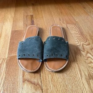 American Eagle sandals